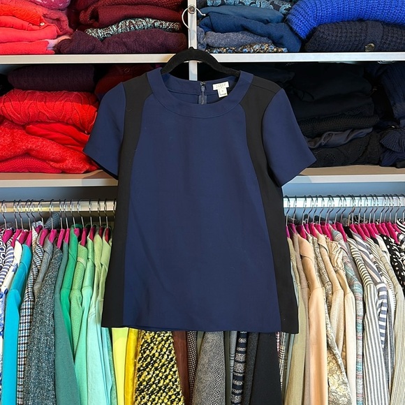 Loft blue/black scoop neck short sleeve sweater top. - Picture 1 of 3